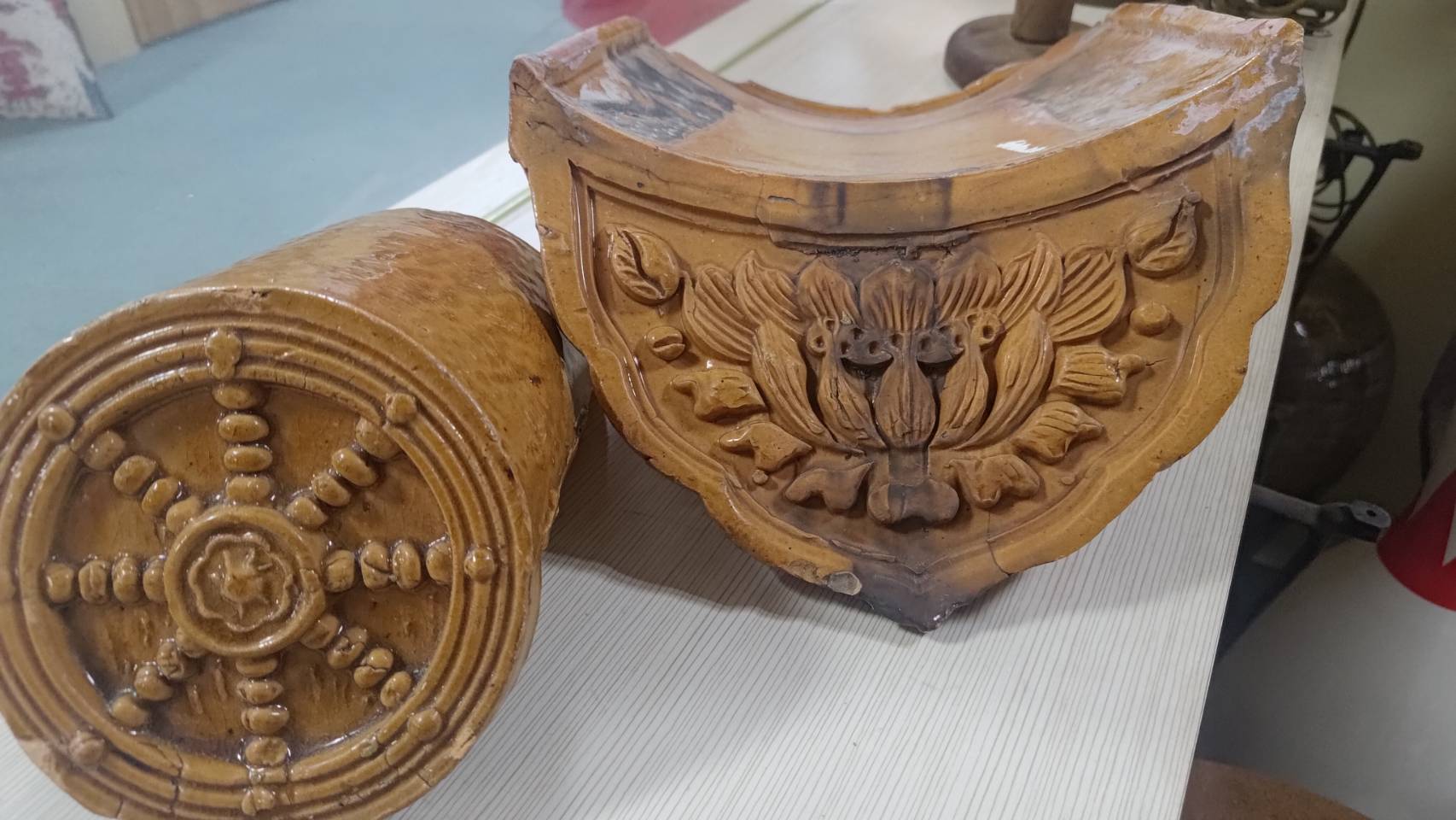 Historic roof tiles 歷史瓦當